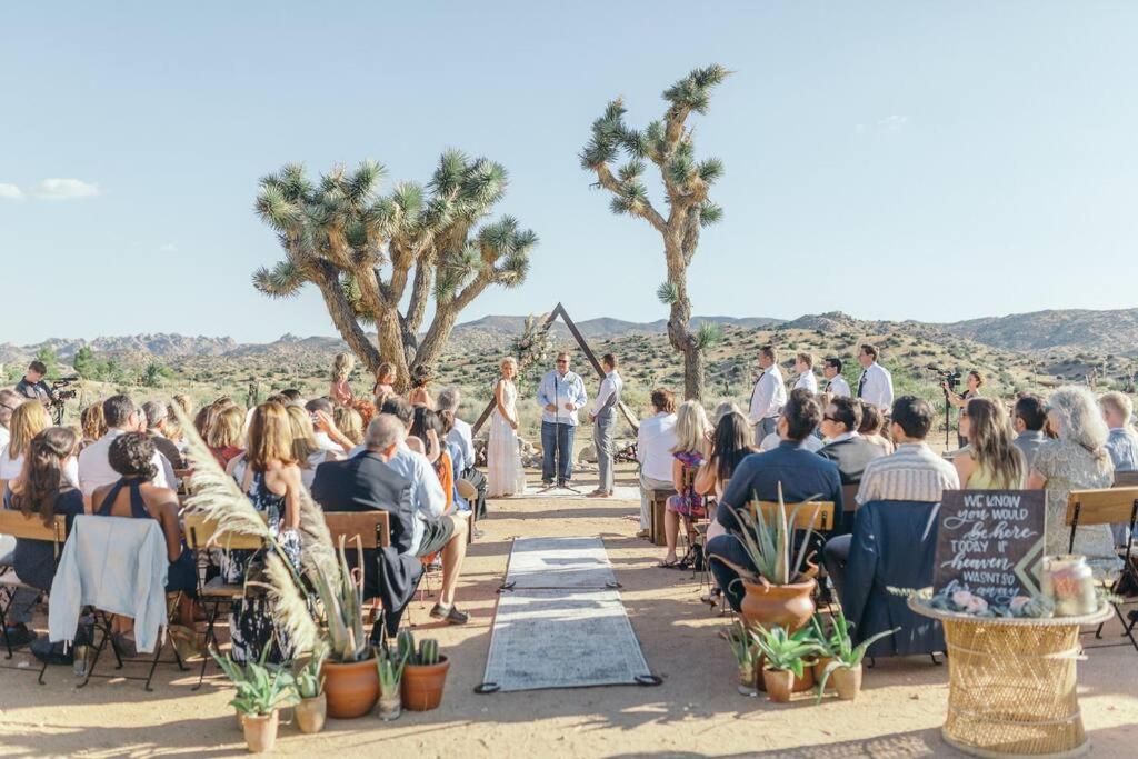 Near Pappy & Harriet'S + Rimrock Ranch W/ Hot Tub Villa Pioneertown ภายนอก รูปภาพ