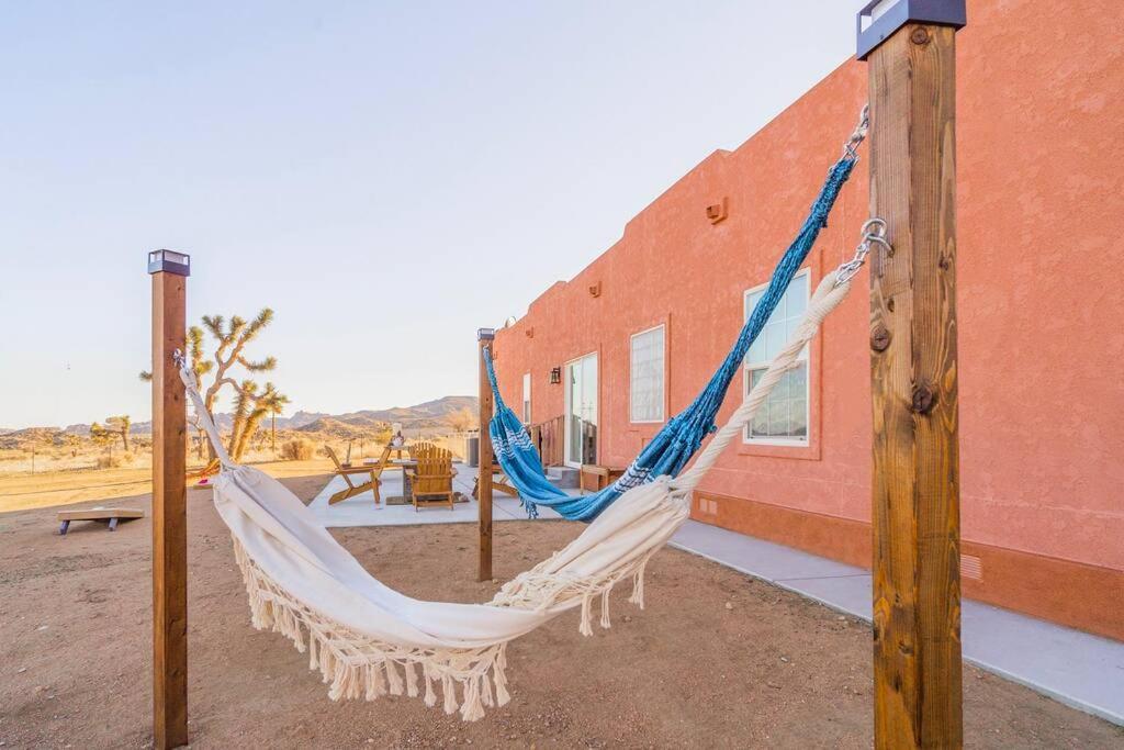 Near Pappy & Harriet'S + Rimrock Ranch W/ Hot Tub Villa Pioneertown ภายนอก รูปภาพ